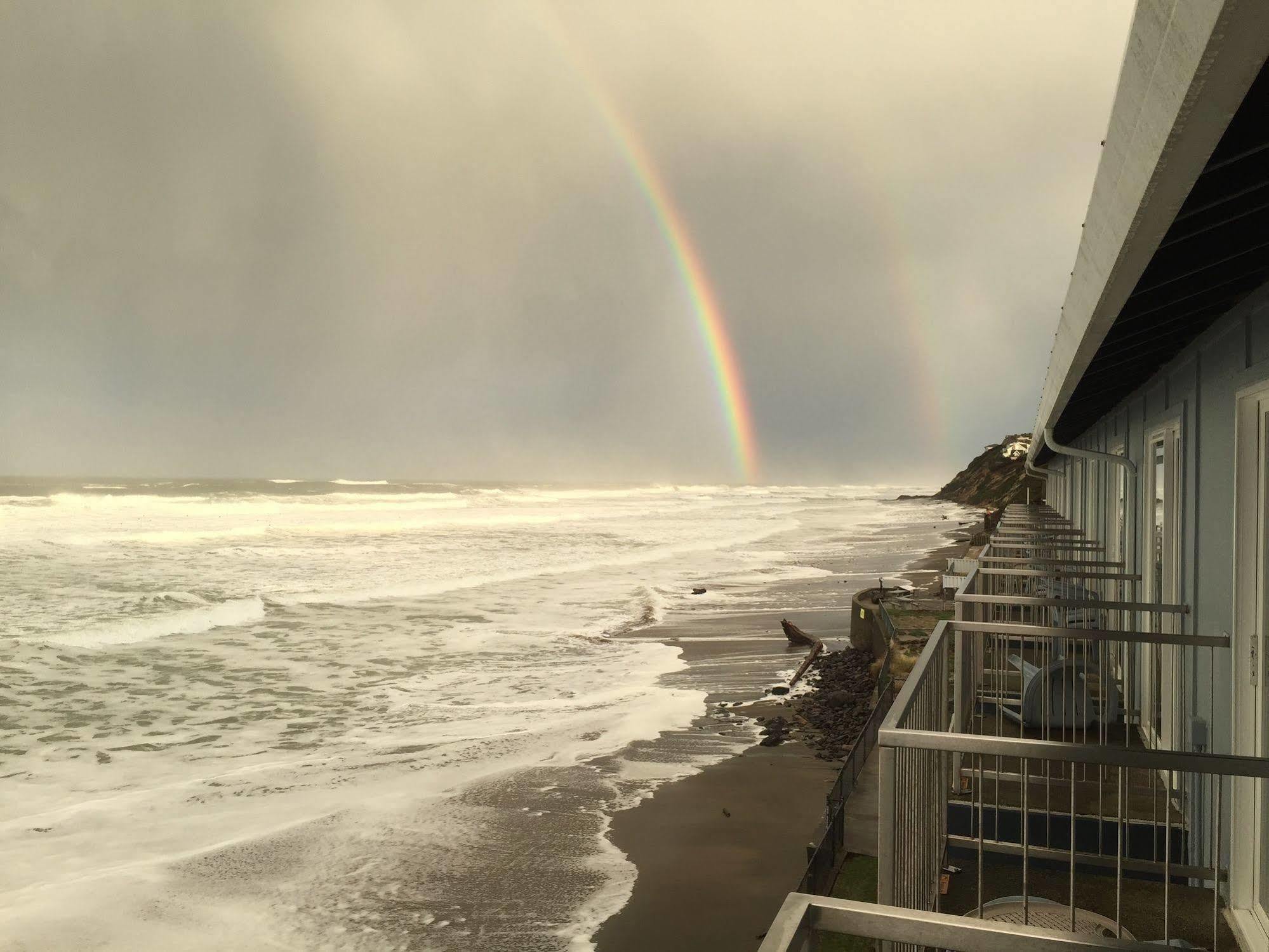 Sandcastle Beachfront Lincoln City Esterno foto
